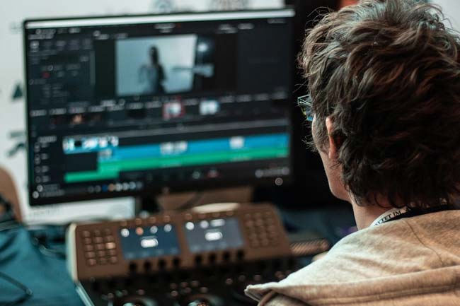 These $200K Jobs Don’t Require a Degree,Just Skills